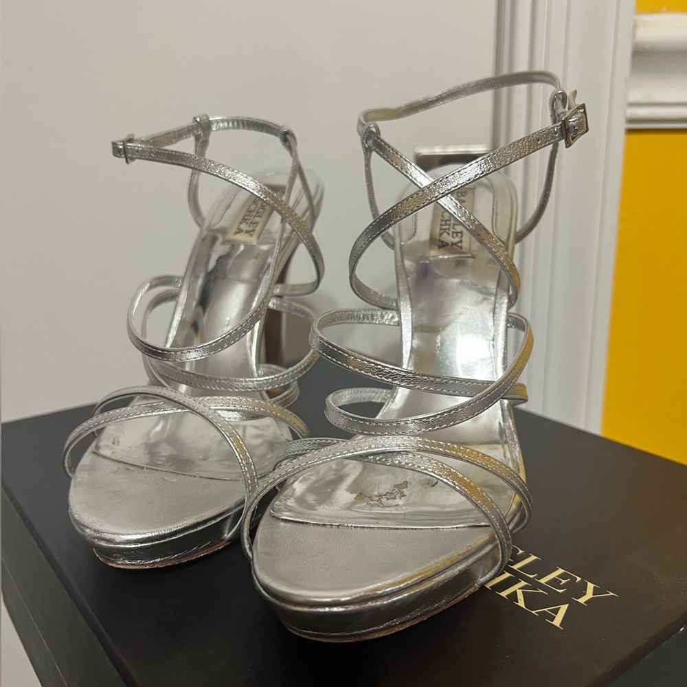 Badgley Mischka Strappy Sandals